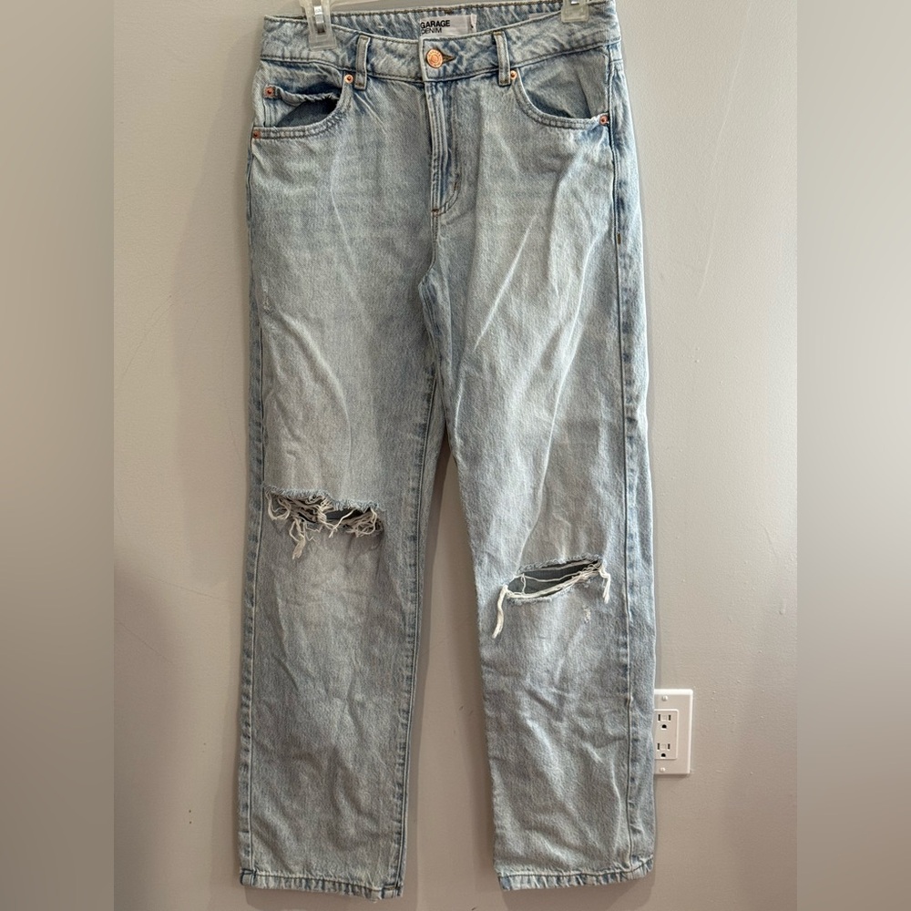 Garage 0/24 Light Blue Distressed “Slouchy” Jeans 782
